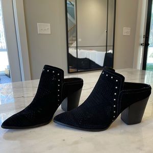 Gibson Latimer mules